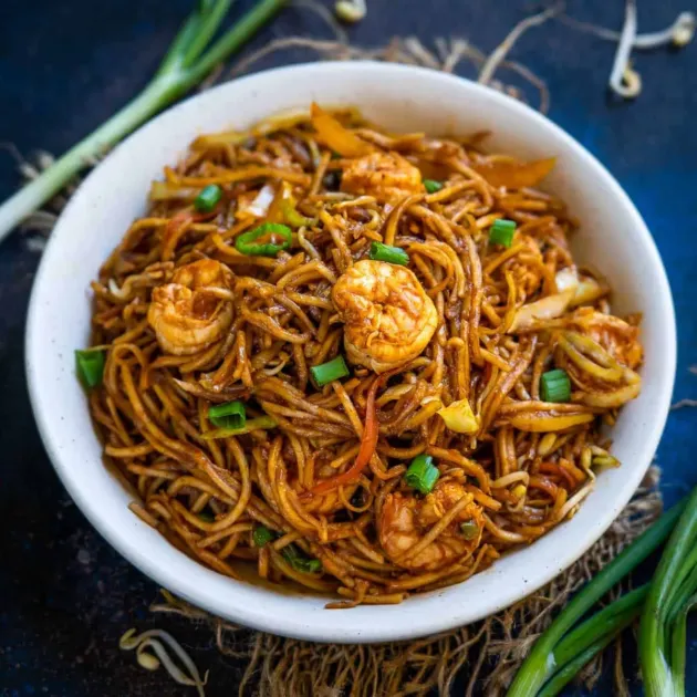 Egg Noodles Chow Mein