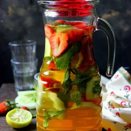 Strawberry Flavour with Cucumber & Aloe Vera