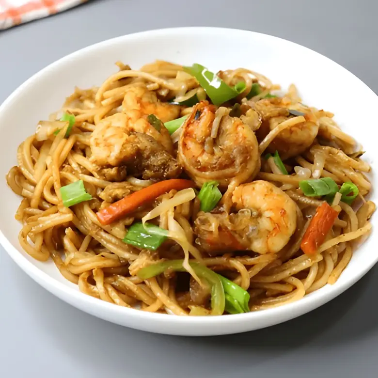 Fried Noodles with Prawns